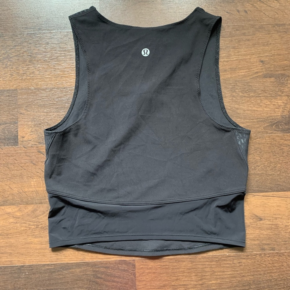 Lululemon Nulu and Mesh Yoga Top Jewel Emboss Black - Picture 4 of 6